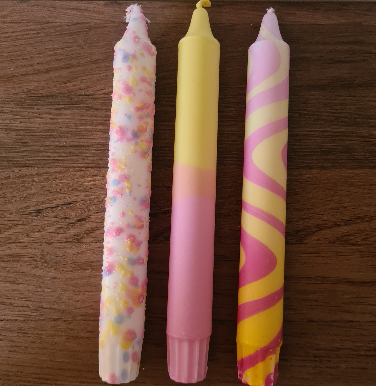 HÅNDLAVET kronelys fra Nordtrice - Confetti rainbow